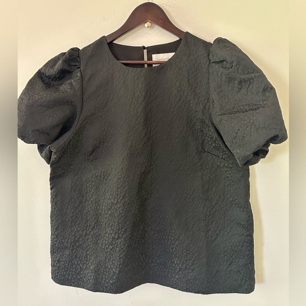 Pomander Place by Tuckernuck Jacquard Lyla Blouse Puff Sleeve Color: Black - Picture 4 of 9